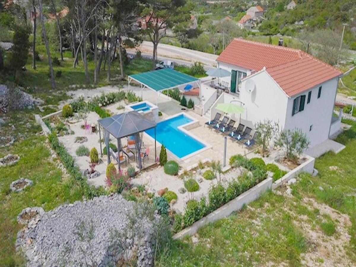 Holiday Home Ela Dračevica المظهر الخارجي الصورة