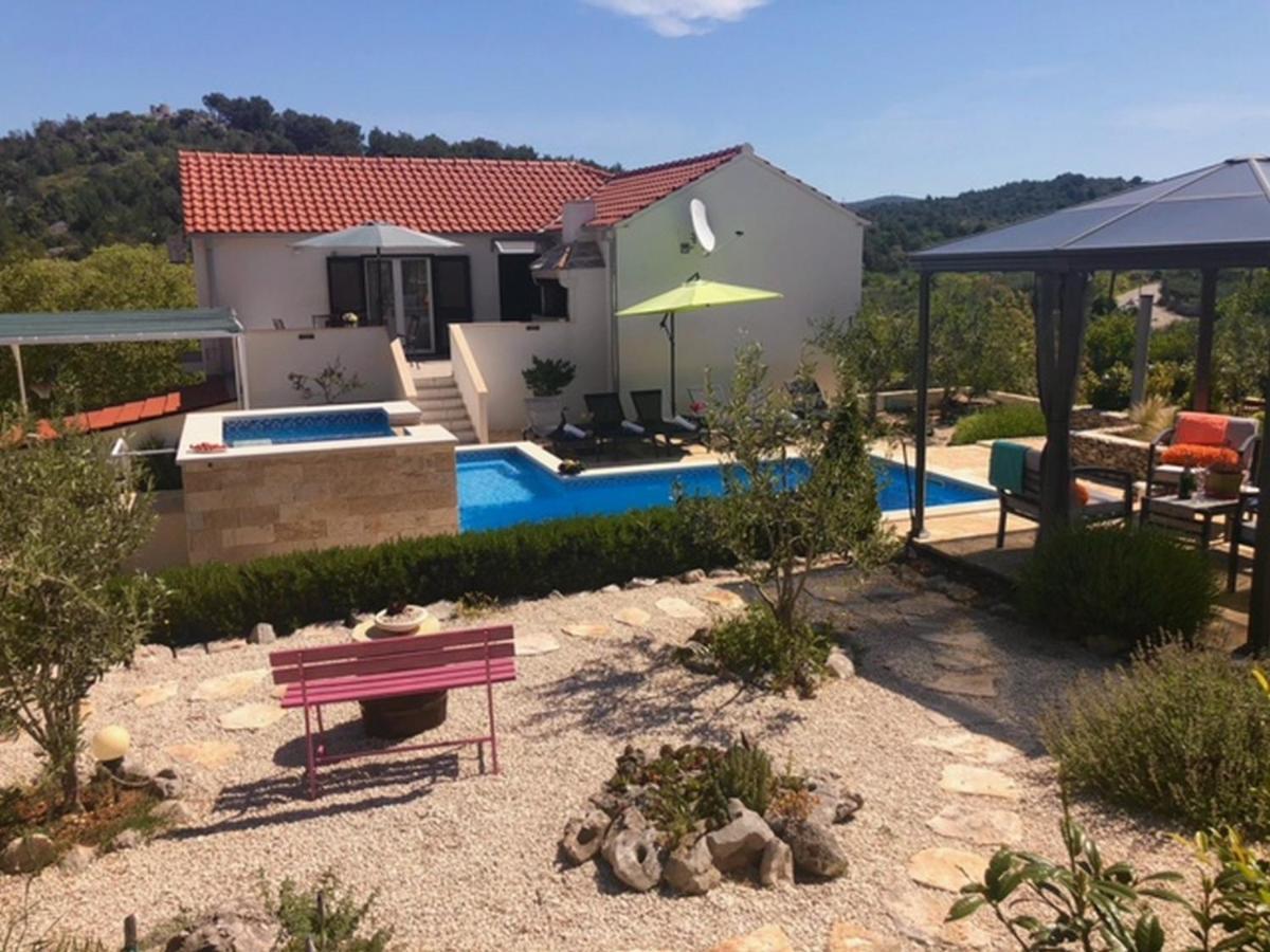 Holiday Home Ela Dračevica المظهر الخارجي الصورة