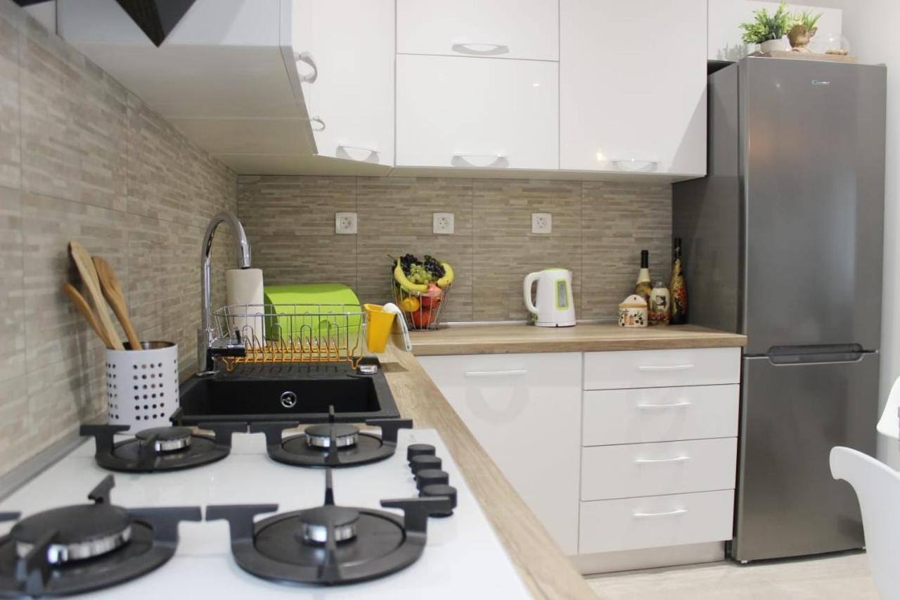 Holiday Home Ela Dračevica المظهر الخارجي الصورة